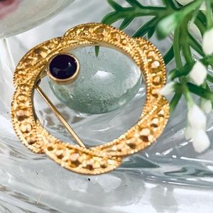 Vintage Brooch